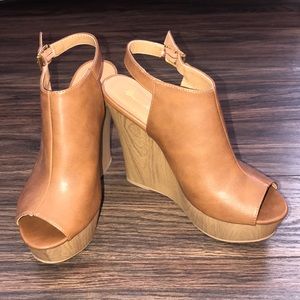 Tan wedges